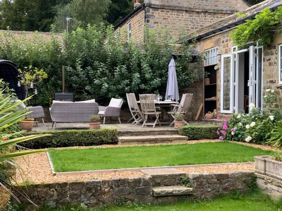 Luxury Barn Conversion At Rudding Harrogate Eksteriør billede