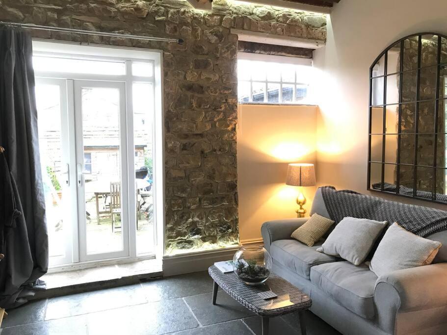 Luxury Barn Conversion At Rudding Harrogate Eksteriør billede